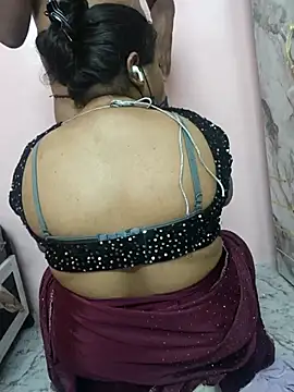 Snapshot of dhanshri143 chatting on May 29, 3:10 pm dhanshri143 online show from May 29, 3:10 pm