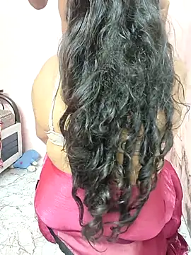 Snapshot of dhanshri143 chatting on July 7, 7:23 am dhanshri143 online show from July 7, 7:23 am