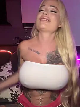 shortybig official online show from June 18, 4:02 am