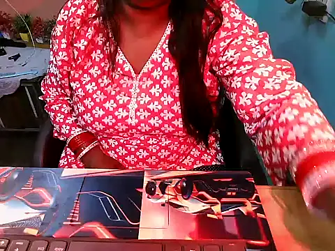 Snapshot of PREETI_BABY chatting on July 8, 7:13 am PREETI BABY online show from July 8, 7:13 am