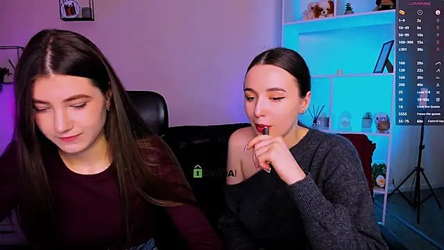 Snapshot of lissa_night chatting on November 14, 12:37 pm lissa night online show from November 14, 12:37 pm