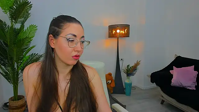 Kylie Kathy online show from January 10, 8:54 pm