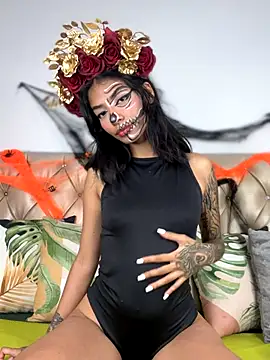 TweetiePieXXX online show from October 24, 10:06 pm