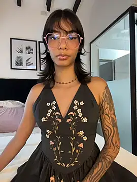 TweetiePieXXX online show from March 16, 9:08 pm