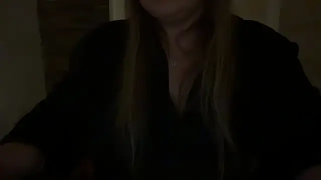 Snapshot of Lisa_S_7777 chatting on December 16, 11:10 pm Lisa S 7777 online show from December 16, 11:10 pm