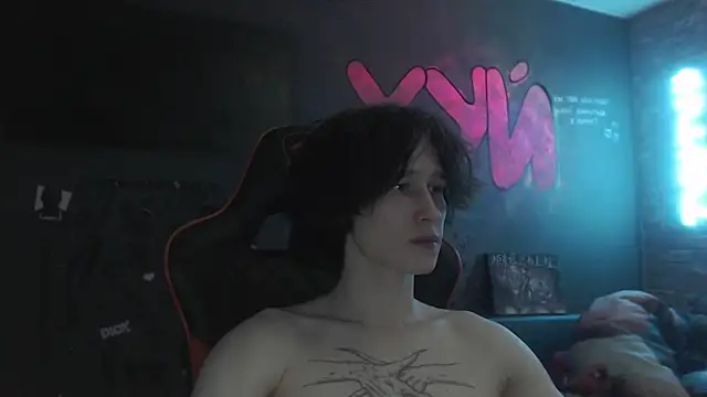 Snapshot of min1pekka chatting on September 18, 1:18 am min1pekka online show from September 18, 1:18 am