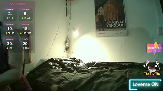 Snapshot of Sexxxx_Paradise chatting on October 13, 3:45 pm Sexxxx Paradise online show from October 13, 3:45 pm