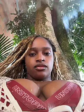 Snapshot of darle_volant chatting on July 5, 12:45 pm darle volant online show from July 5, 12:45 pm
