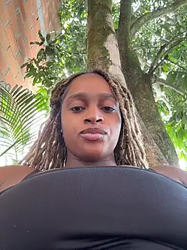 Snapshot of darle_volant chatting on July 15, 7:30 pm darle volant online show from July 15, 7:30 pm