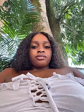 Snapshot of darle_volant chatting on July 28, 3:21 pm darle volant online show from July 28, 3:21 pm