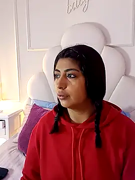 Kaylachannell online show from November 17, 3:34 am