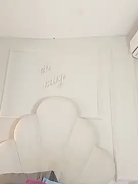 Kaylachannell online show from November 26, 3:51 am