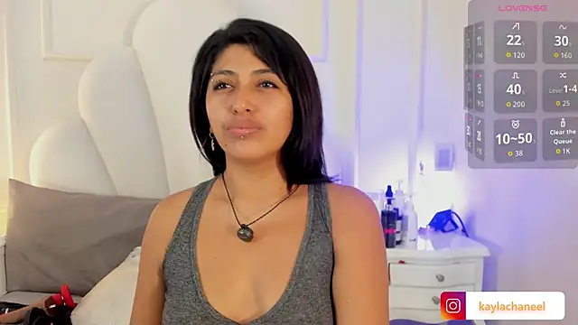 Kaylachannell online show from July 24, 2:31 am
