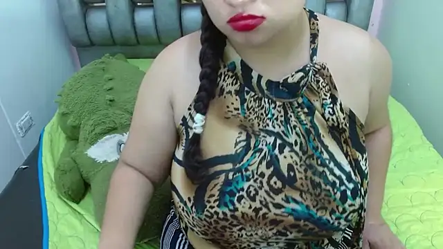 Snapshot of Madison_Copers chatting on November 2, 12:46 am Madison Copers online show from November 2, 12:46 am