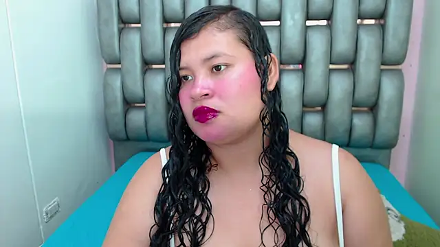 Snapshot of Madison_Copers chatting on November 30, 1:20 am Madison Copers online show from November 30, 1:20 am