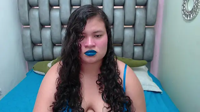 Snapshot of Madison_Copers chatting on December 2, 12:05 am Madison Copers online show from December 2, 12:05 am