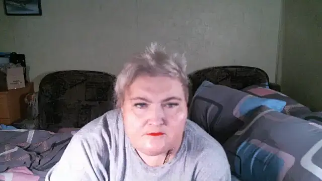 Snapshot of Lana555 chatting on May 6, 6:57 pm Lana555 online show from May 6, 6:57 pm