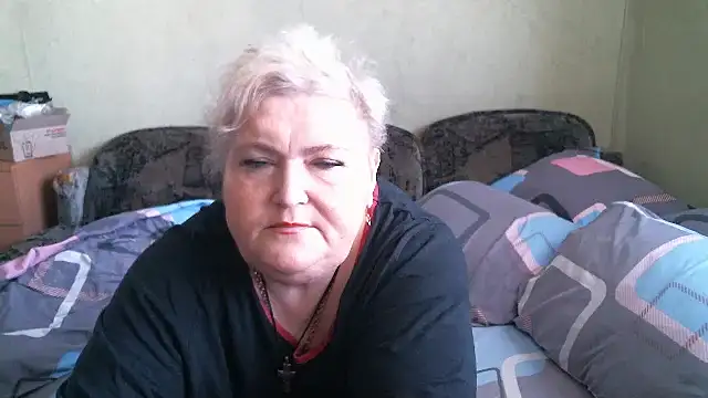 Snapshot of Lana555 chatting on May 12, 8:22 am Lana555 online show from May 12, 8:22 am