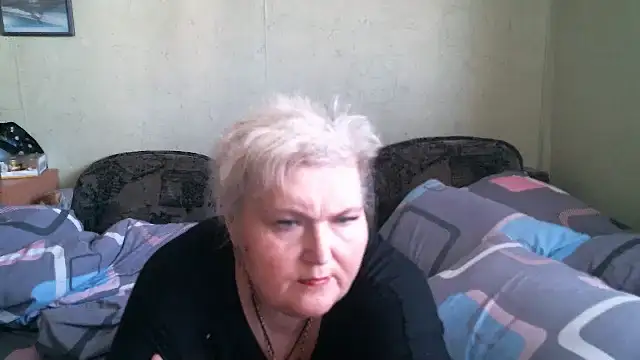 Snapshot of Lana555 chatting on May 22, 9:15 am Lana555 online show from May 22, 9:15 am