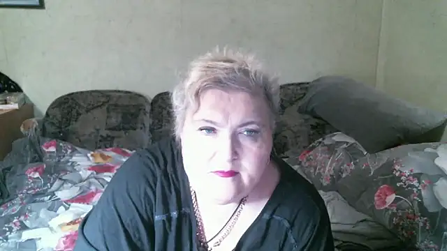 Snapshot of Lana555 chatting on May 25, 11:22 pm Lana555 online show from May 25, 11:22 pm