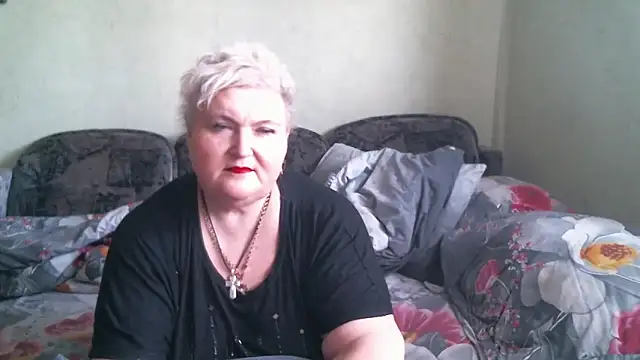 Snapshot of Lana555 chatting on May 29, 11:19 am Lana555 online show from May 29, 11:19 am