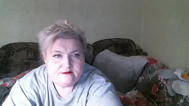 Snapshot of Lana555 chatting on June 1, 9:38 pm Lana555 online show from June 1, 9:38 pm