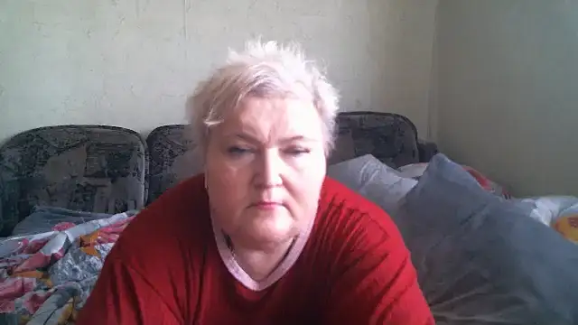 Snapshot of Lana555 chatting on June 4, 10:10 am Lana555 online show from June 4, 10:10 am