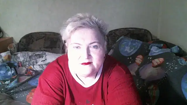 Snapshot of Lana555 chatting on June 16, 11:18 pm Lana555 online show from June 16, 11:18 pm