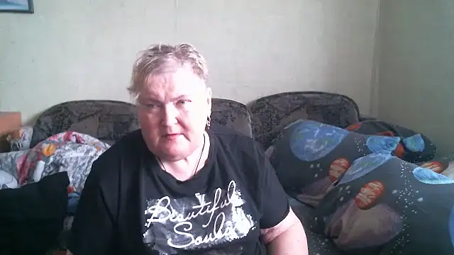 Snapshot of Lana555 chatting on June 18, 9:14 am Lana555 online show from June 18, 9:14 am