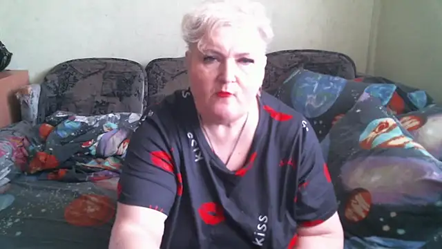 Snapshot of Lana555 chatting on June 23, 11:08 am Lana555 online show from June 23, 11:08 am