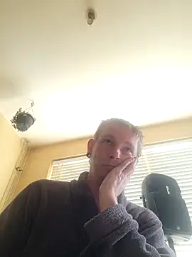 piercingpik online show from May 14, 10:11 am