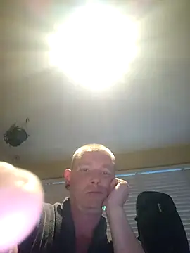 piercingpik online show from June 18, 8:02 pm
