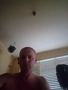 piercingpik online show from June 23, 7:56 pm