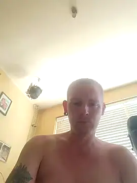 piercingpik online show from June 26, 10:08 am