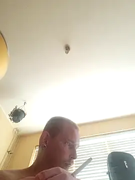piercingpik online show from July 5, 9:27 am