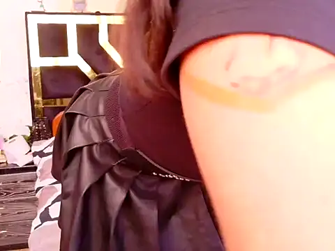 Snapshot of lucywhite13 chatting on October 14, 7:36 pm lucywhite13 online show from October 14, 7:36 pm