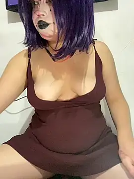 Snapshot of Lucy_YupiSweet chatting on June 4, 7:03 am Lucy YupiSweet online show from June 4, 7:03 am