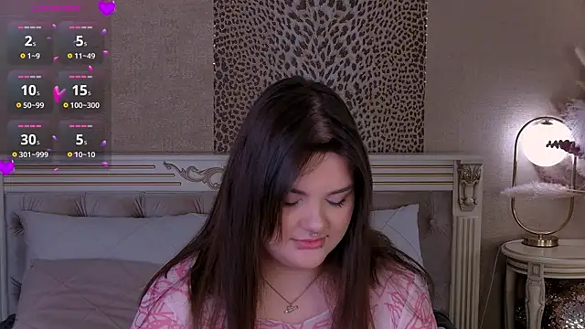 EmilyHyde online show from February 20, 10:27 am