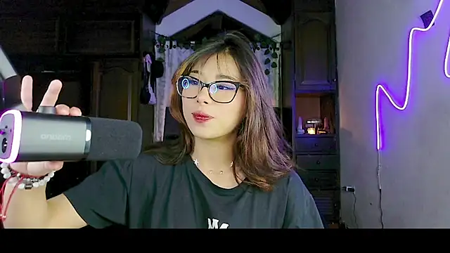 Snapshot of Shisuku_Sophi chatting on November 21, 5:17 am Shisuku Sophi online show from November 21, 5:17 am