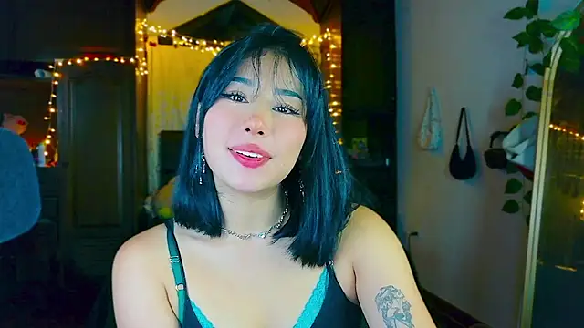 Snapshot of Shisuku_Sophi chatting on April 26, 1:14 am Shisuku Sophi online show from April 26, 1:14 am