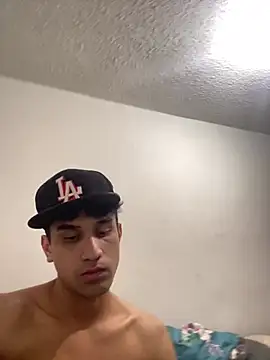 Snapshot of Camachito332 chatting on March 29, 11:27 pm Camachito332 online show from March 29, 11:27 pm