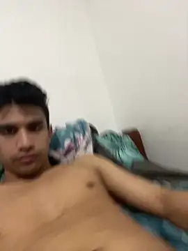 Snapshot of Camachito332 chatting on April 2, 11:46 pm Camachito332 online show from April 2, 11:46 pm