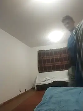 Snapshot of Camachito332 chatting on April 29, 11:33 pm Camachito332 online show from April 29, 11:33 pm