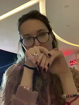 Snapshot of Jugira chatting on November 2, 6:54 pm Jugira online show from November 2, 6:54 pm