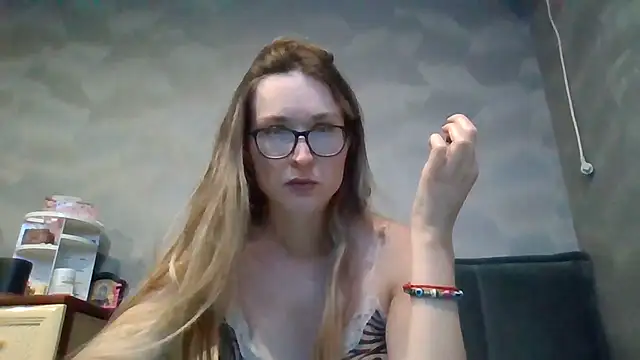 Snapshot of Jugira chatting on November 22, 11:15 pm Jugira online show from November 22, 11:15 pm