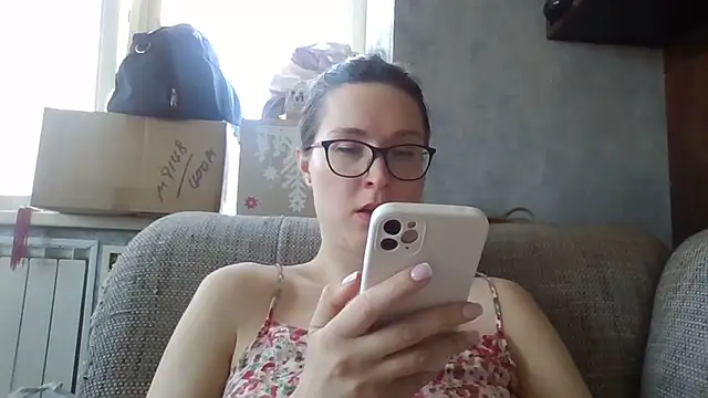 Snapshot of Jugira chatting on May 7, 2:44 pm Jugira online show from May 7, 2:44 pm