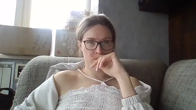 Snapshot of Jugira chatting on May 10, 2:11 pm Jugira online show from May 10, 2:11 pm