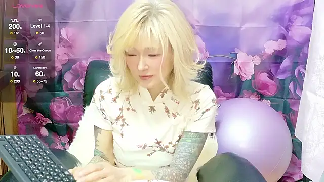 Snapshot of kimagure-fu- chatting on May 23, 1:48 pm kimagure-fu- online show from May 23, 1:48 pm