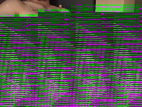 Snapshot of Alex220733 chatting on January 6, 5:49 pm Alex220733 online show from January 6, 5:49 pm