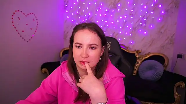 SofieBloom online show from March 7, 2:30 am